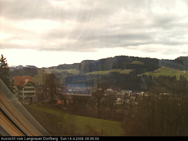 Webcam-Bild: Aussicht vom Dorfberg in Langnau 20060416-080500