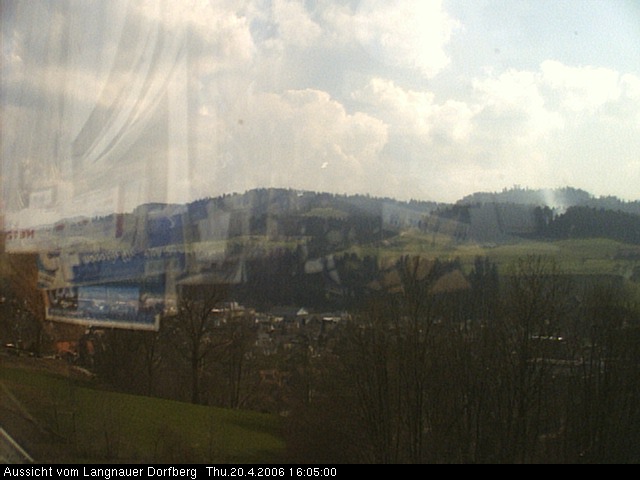 Webcam-Bild: Aussicht vom Dorfberg in Langnau 20060420-160500