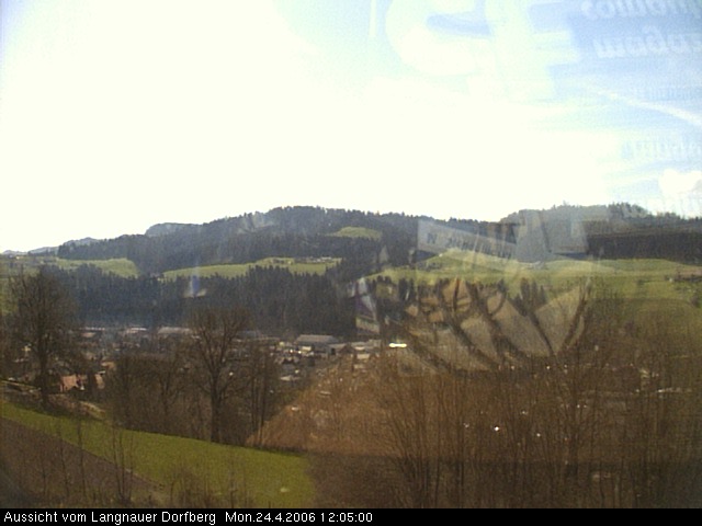Webcam-Bild: Aussicht vom Dorfberg in Langnau 20060424-120500