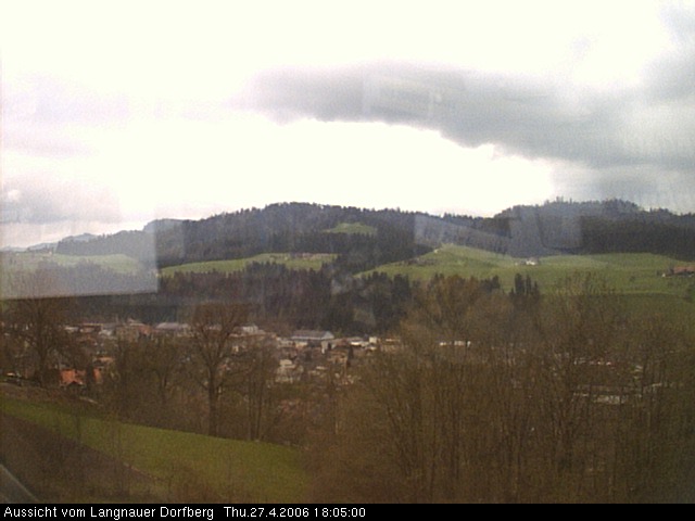Webcam-Bild: Aussicht vom Dorfberg in Langnau 20060427-180500