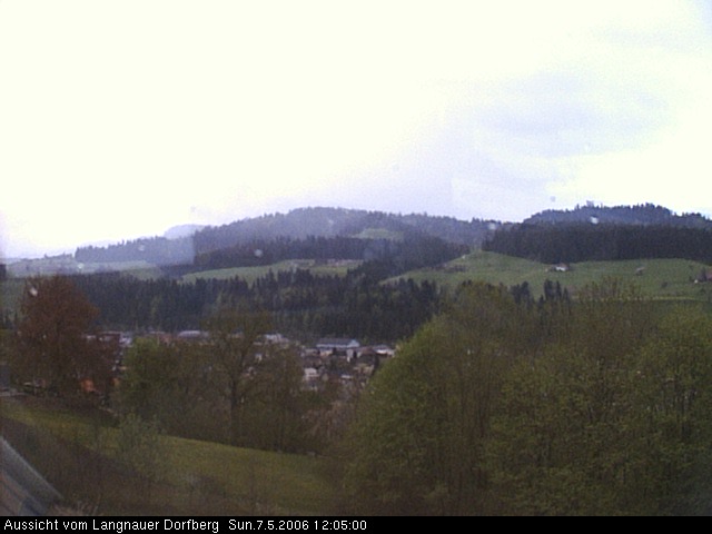Webcam-Bild: Aussicht vom Dorfberg in Langnau 20060507-120500