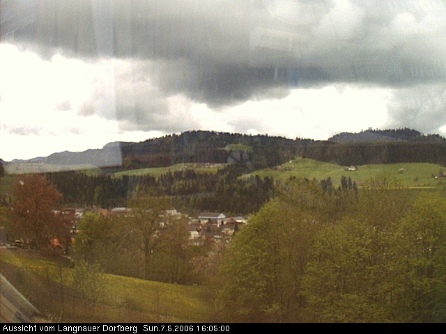 Webcam-Bild: Aussicht vom Dorfberg in Langnau 20060507-160500