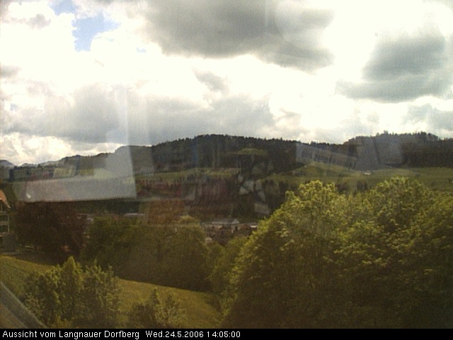 Webcam-Bild: Aussicht vom Dorfberg in Langnau 20060524-140500