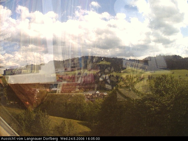 Webcam-Bild: Aussicht vom Dorfberg in Langnau 20060524-160500