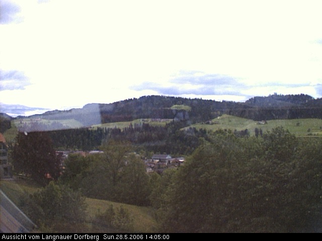 Webcam-Bild: Aussicht vom Dorfberg in Langnau 20060528-140500