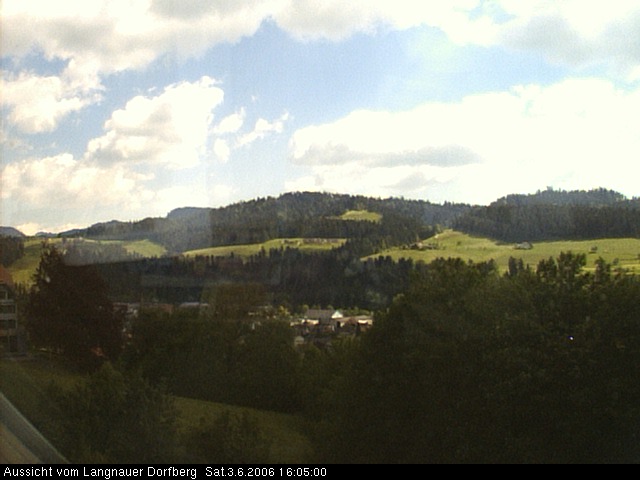 Webcam-Bild: Aussicht vom Dorfberg in Langnau 20060603-160500