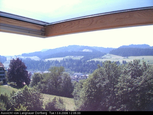 Webcam-Bild: Aussicht vom Dorfberg in Langnau 20060613-120500