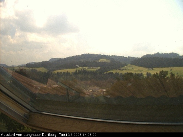 Webcam-Bild: Aussicht vom Dorfberg in Langnau 20060613-140500