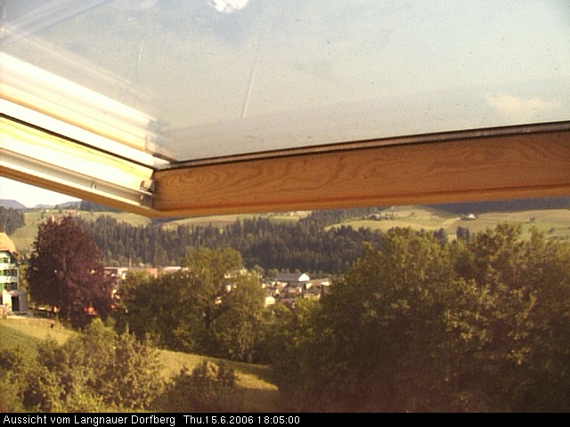 Webcam-Bild: Aussicht vom Dorfberg in Langnau 20060615-180500