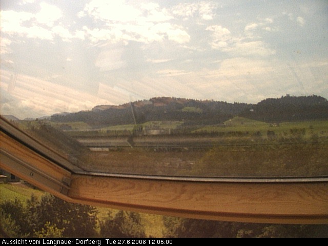 Webcam-Bild: Aussicht vom Dorfberg in Langnau 20060627-120500
