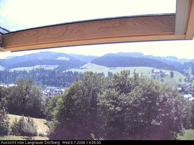 Webcam-Bild: Aussicht vom Dorfberg in Langnau 20060705-140500