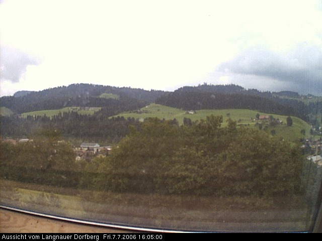 Webcam-Bild: Aussicht vom Dorfberg in Langnau 20060707-160500