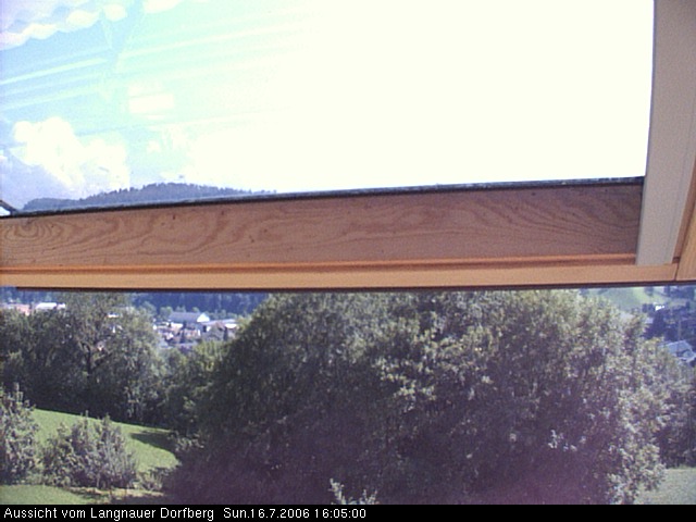 Webcam-Bild: Aussicht vom Dorfberg in Langnau 20060716-160500