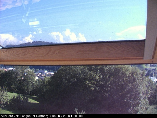 Webcam-Bild: Aussicht vom Dorfberg in Langnau 20060716-180500