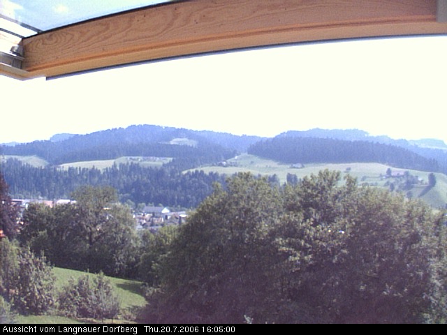 Webcam-Bild: Aussicht vom Dorfberg in Langnau 20060720-160500