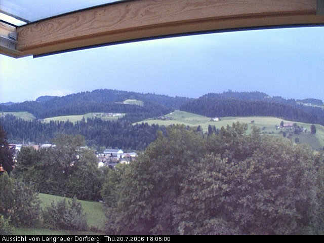 Webcam-Bild: Aussicht vom Dorfberg in Langnau 20060720-180500