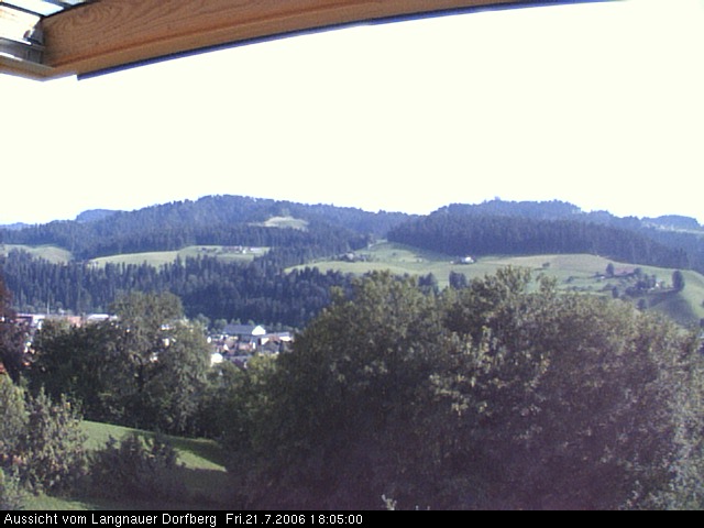 Webcam-Bild: Aussicht vom Dorfberg in Langnau 20060721-180500