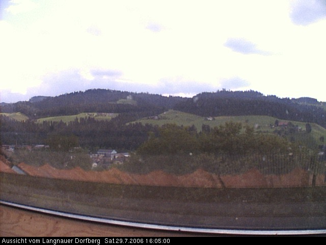 Webcam-Bild: Aussicht vom Dorfberg in Langnau 20060729-160500