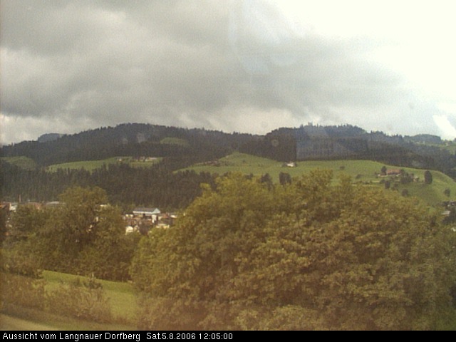 Webcam-Bild: Aussicht vom Dorfberg in Langnau 20060805-120500