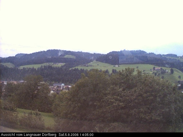 Webcam-Bild: Aussicht vom Dorfberg in Langnau 20060805-140500
