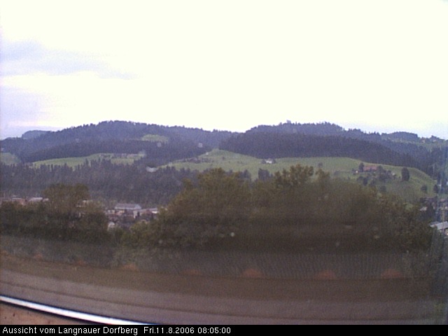 Webcam-Bild: Aussicht vom Dorfberg in Langnau 20060811-080500
