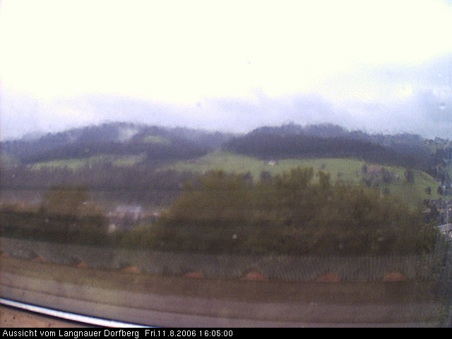 Webcam-Bild: Aussicht vom Dorfberg in Langnau 20060811-160500