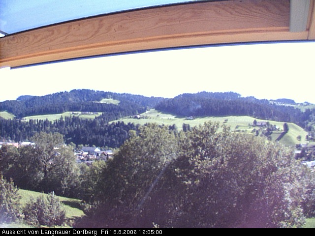 Webcam-Bild: Aussicht vom Dorfberg in Langnau 20060818-160500