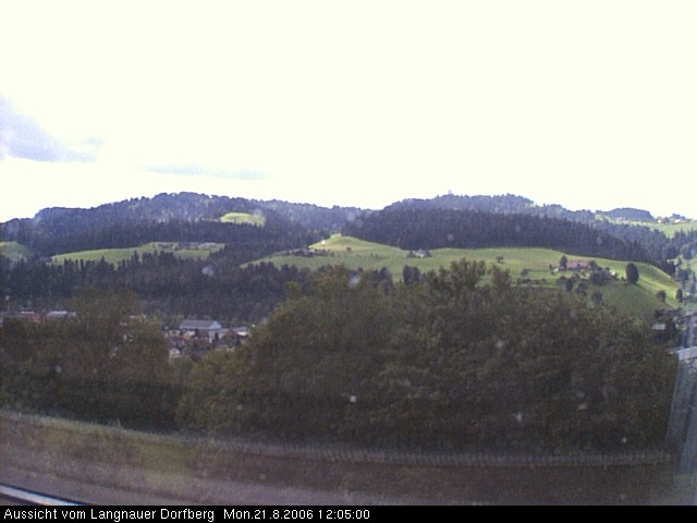 Webcam-Bild: Aussicht vom Dorfberg in Langnau 20060821-120500