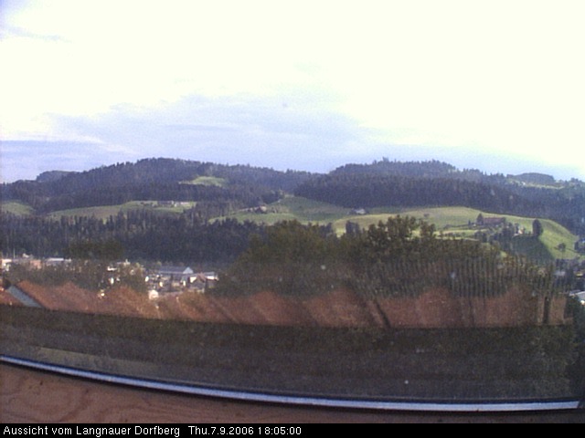 Webcam-Bild: Aussicht vom Dorfberg in Langnau 20060907-180500