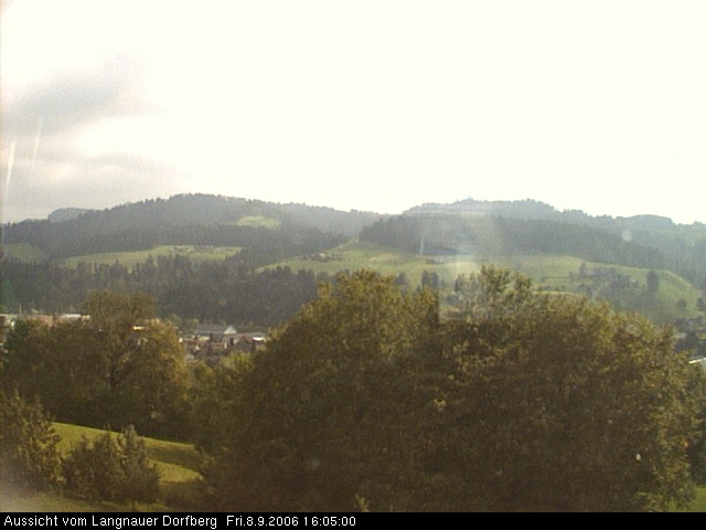 Webcam-Bild: Aussicht vom Dorfberg in Langnau 20060908-160500