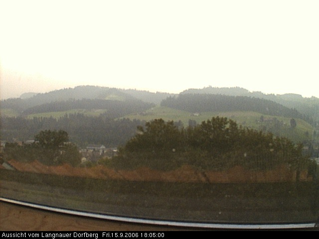 Webcam-Bild: Aussicht vom Dorfberg in Langnau 20060915-180500