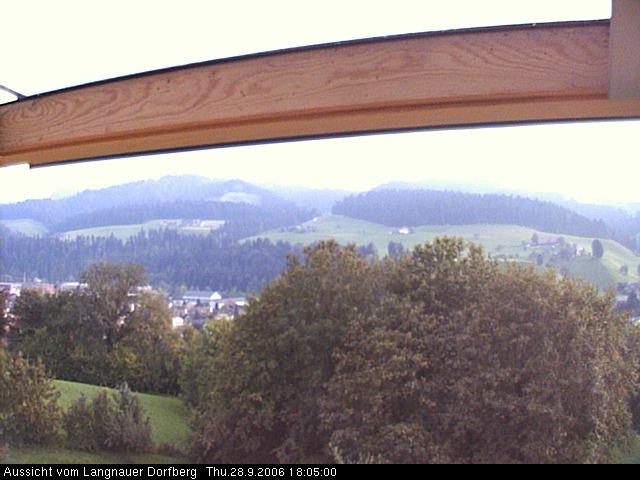 Webcam-Bild: Aussicht vom Dorfberg in Langnau 20060928-180500