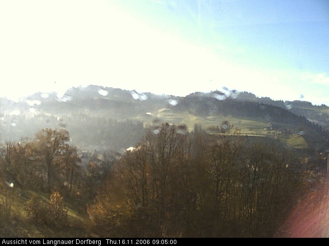 Webcam-Bild: Aussicht vom Dorfberg in Langnau 20061116-090500