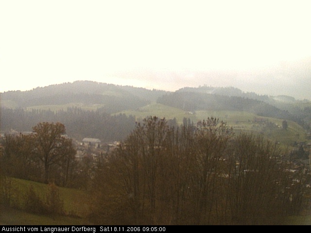 Webcam-Bild: Aussicht vom Dorfberg in Langnau 20061118-090500