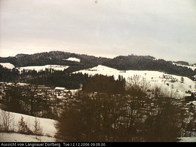 Webcam-Bild: Aussicht vom Dorfberg in Langnau 20061212-090500