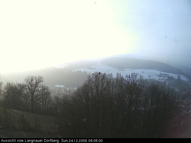 Webcam-Bild: Aussicht vom Dorfberg in Langnau 20061224-090500