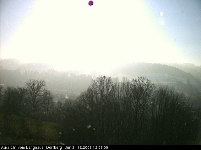 Webcam-Bild: Aussicht vom Dorfberg in Langnau 20061224-120500