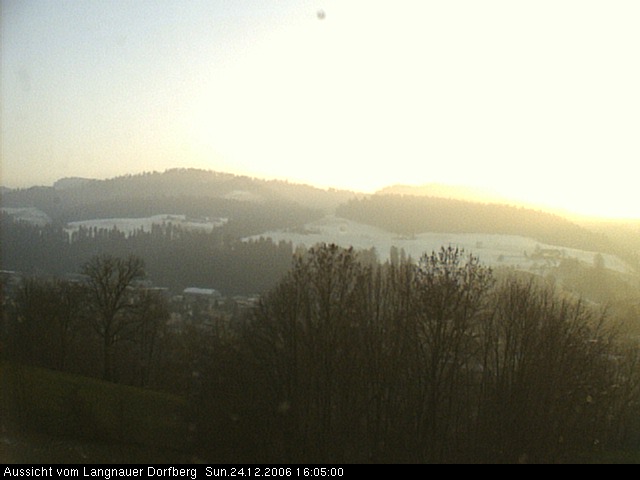 Webcam-Bild: Aussicht vom Dorfberg in Langnau 20061224-160500