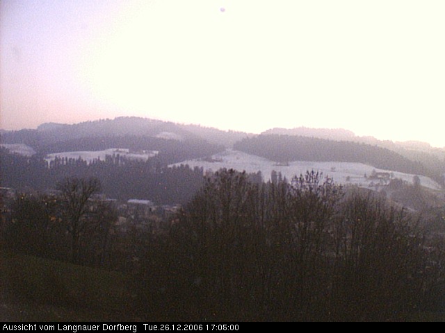 Webcam-Bild: Aussicht vom Dorfberg in Langnau 20061226-170500