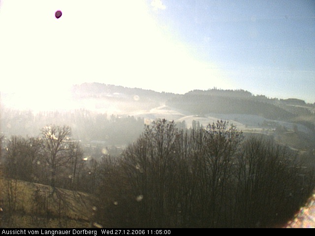 Webcam-Bild: Aussicht vom Dorfberg in Langnau 20061227-110500