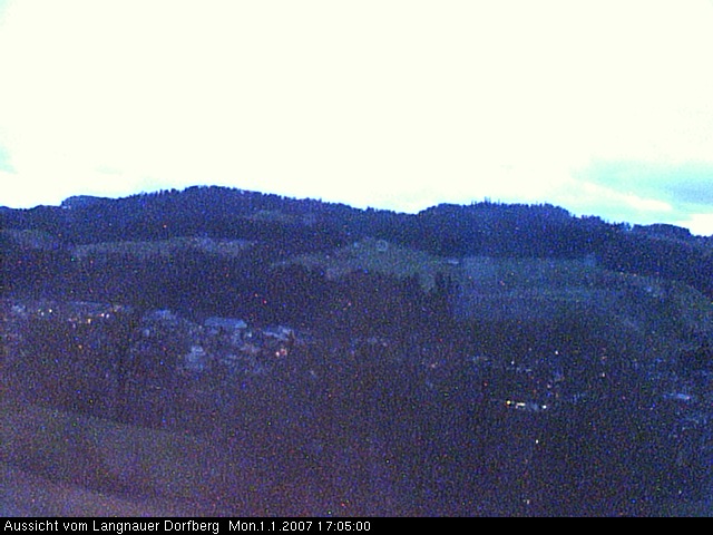 Webcam-Bild: Aussicht vom Dorfberg in Langnau 20070101-170500