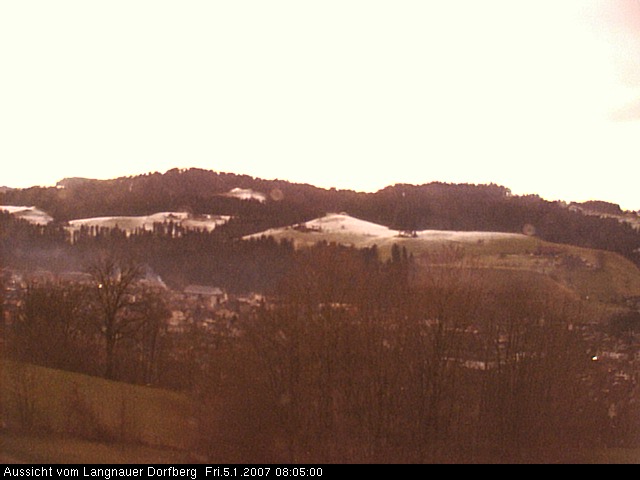 Webcam-Bild: Aussicht vom Dorfberg in Langnau 20070105-080500