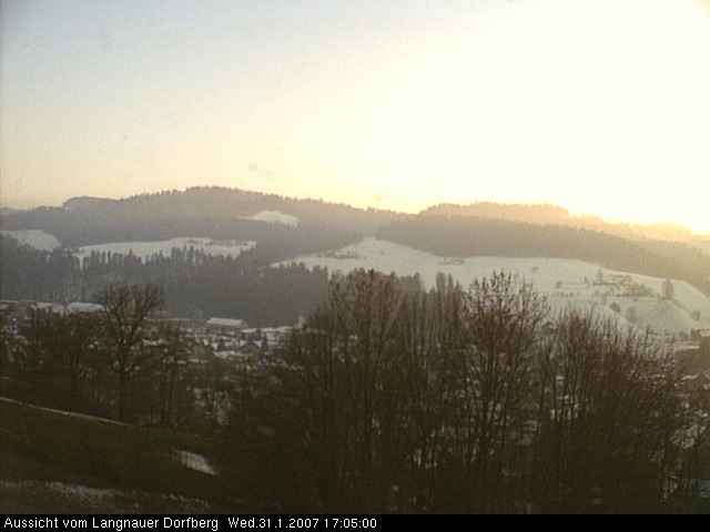 Webcam-Bild: Aussicht vom Dorfberg in Langnau 20070131-170500