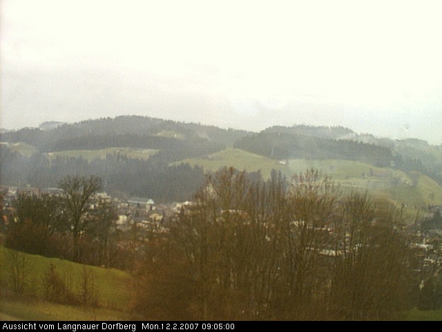 Webcam-Bild: Aussicht vom Dorfberg in Langnau 20070212-090500