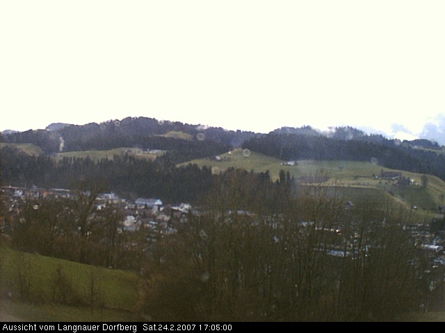 Webcam-Bild: Aussicht vom Dorfberg in Langnau 20070224-170500