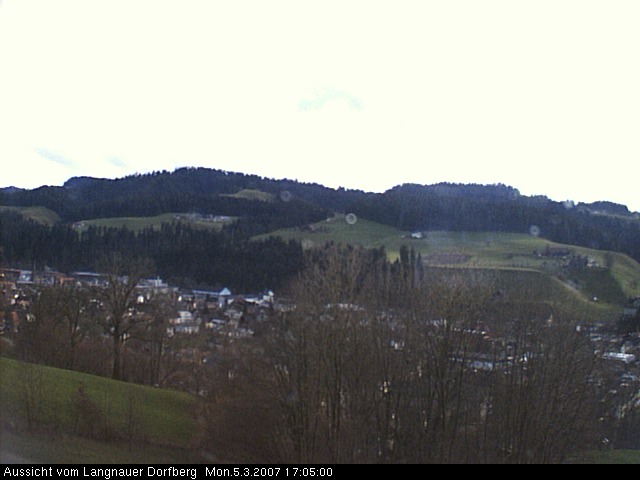 Webcam-Bild: Aussicht vom Dorfberg in Langnau 20070305-170500