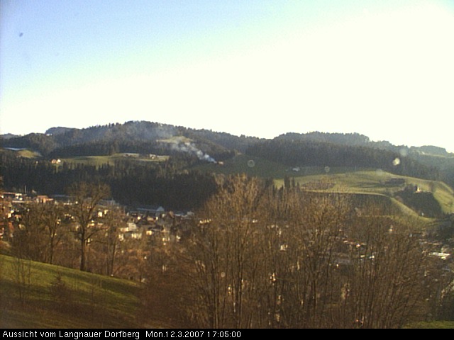 Webcam-Bild: Aussicht vom Dorfberg in Langnau 20070312-170500