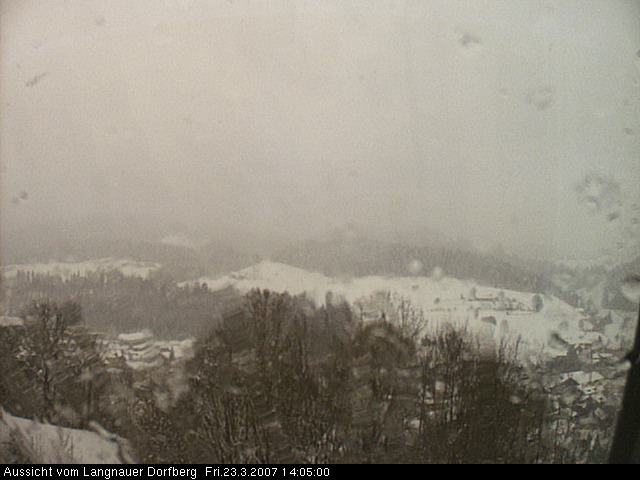 Webcam-Bild: Aussicht vom Dorfberg in Langnau 20070323-140500
