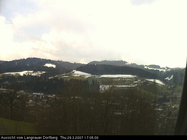 Webcam-Bild: Aussicht vom Dorfberg in Langnau 20070329-170500
