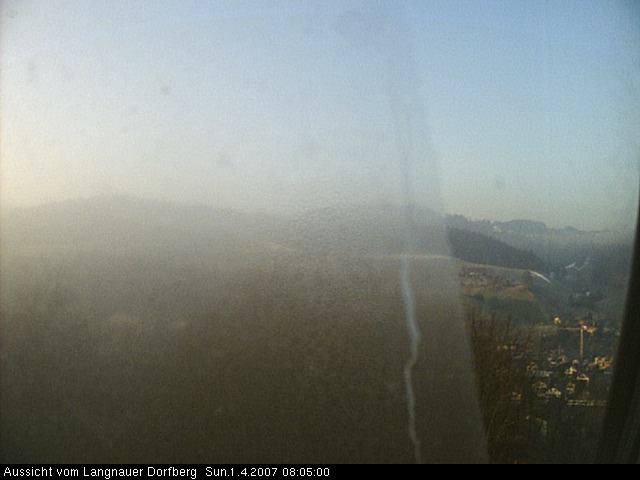 Webcam-Bild: Aussicht vom Dorfberg in Langnau 20070401-080500